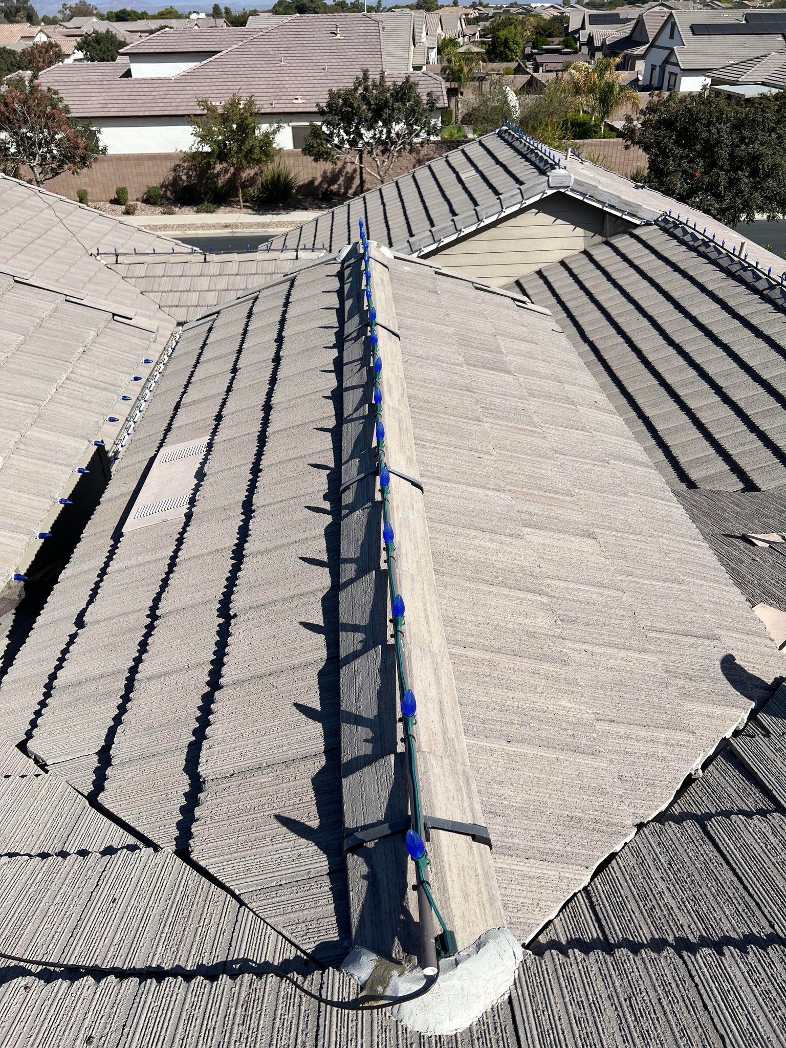 Timber Ridge Clip 25 pack of Adjustable Roof Ridge Clip for Tile, Concrete, etc... type ...